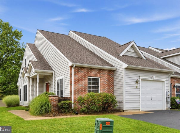 232 GLADSTONE Way, BEAR, DE 19701