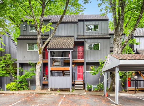 4 TOUCHSTONE, LakeOswego, OR 97035