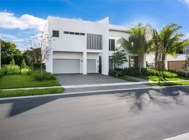 16720 Botaniko Dr N, Weston, FL 33326