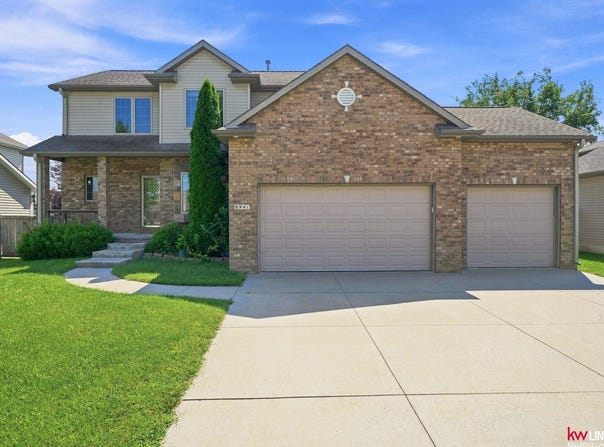 8941 Garland Street, Lincoln, NE 68505