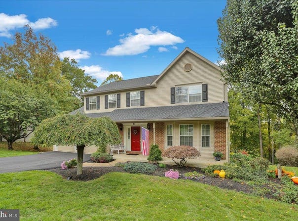 23 ORCHARD Place, BERNVILLE, PA 19506