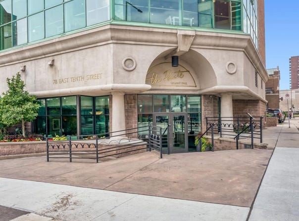 78 10th Street E, Saint Paul, MN 55101