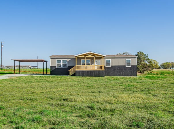 2031 Denver Road, Sunset, TX 76270
