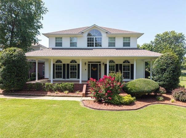 2905 Lakehill Drive, Lavaca, AR 72941