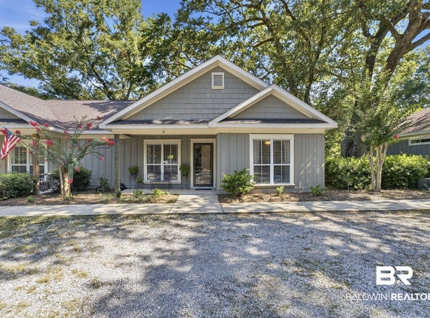 9916 Windmill Rd, Fairhope, AL 36532