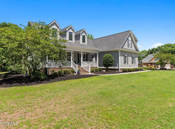 927 Green Pointe Drive, Sunset Beach, NC 28468