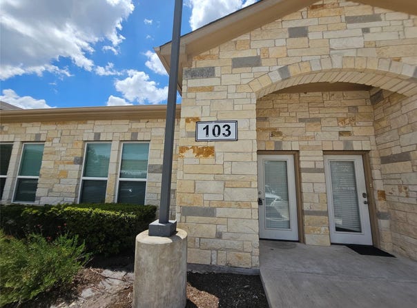 1009 W Pecan St, Pflugerville, TX 78660