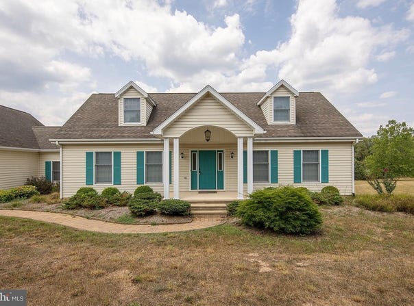 317 STRAWBERRY LN, AUGUSTA, WV 26704
