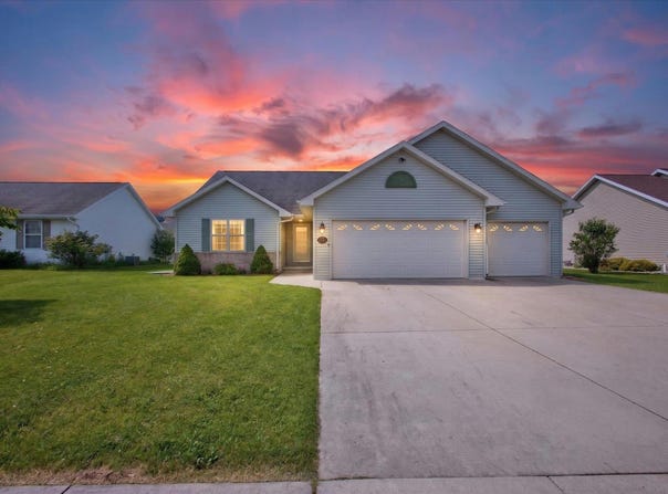 810 KILLARNY Trail, DE PERE, WI 54115-7130
