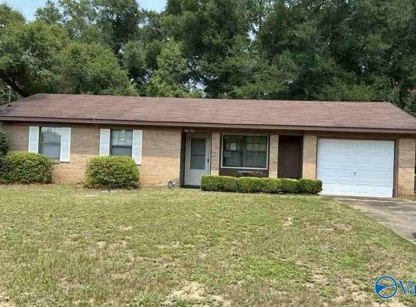179 Bivins Drive, Ozark, AL 36360
