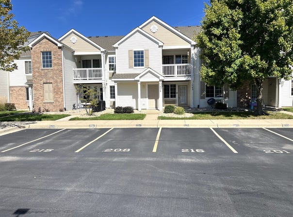 1443 Mcclure Road, Aurora, IL 60505