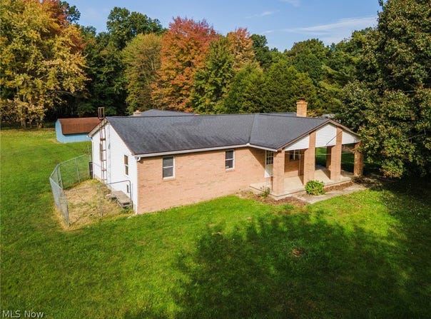 141 State Route 225, Atwater, OH 44201