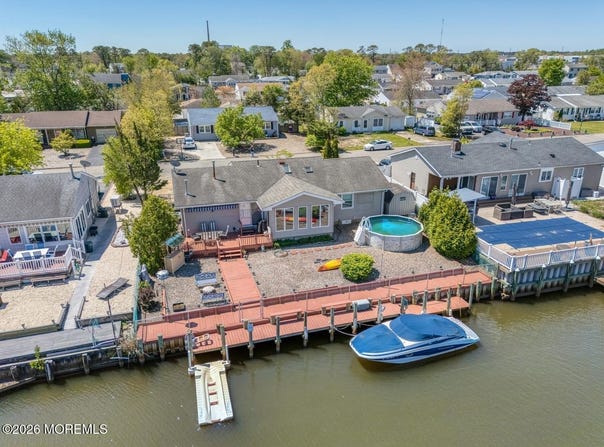 12 Hollywood Boulevard N, Forked River, NJ 08731