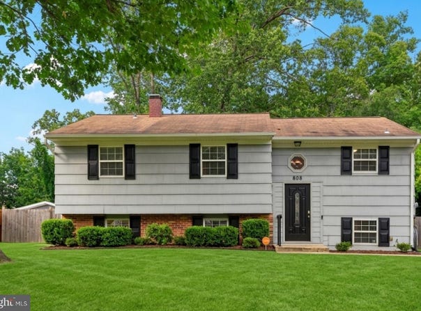 808 LUCKY Road, SEVERN, MD 21144