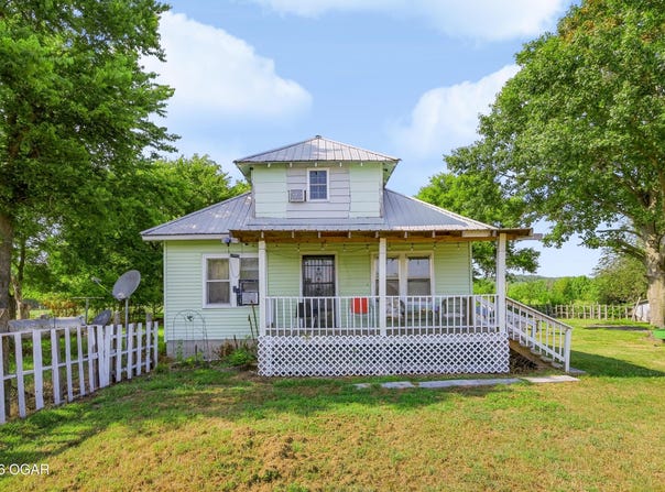 17279 Jackpine Road, Carthage, MO 64836