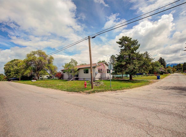 1411 7th Street E, Polson, MT 59860