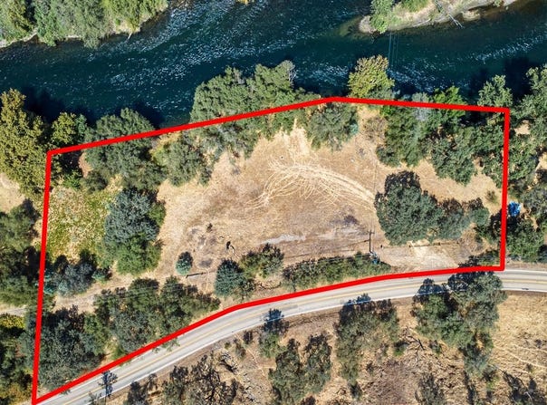N Elwood Road, Sanger, CA 93657