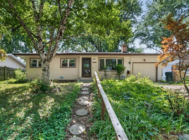 1121 Debra Lane, Madison, WI 53704