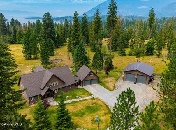 235 Kiebert Loop, Hope, ID 83836