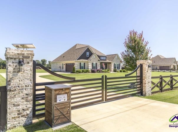 160 Saddlecreek Road, Perry, GA 31069
