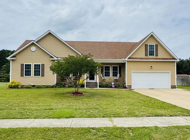 120 Laurel Woods Boulevard, Currituck, NC 27929