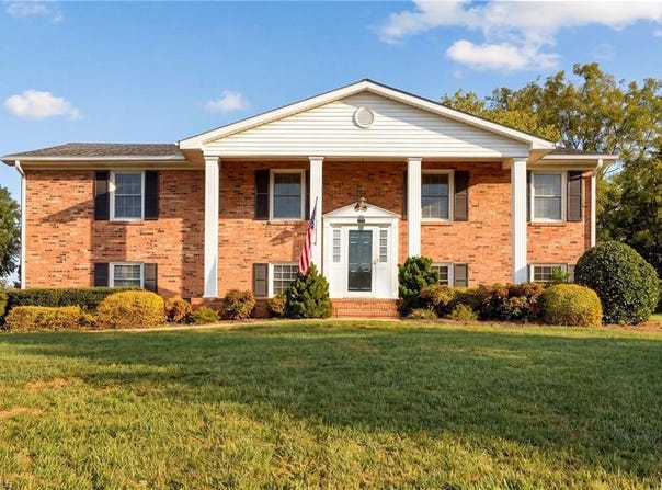 1435 S Peace Haven Road, Clemmons, NC 27012