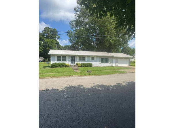 401 East Broad Street, Central City, KY 42330