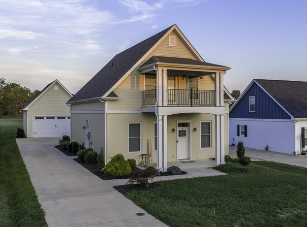 34 Florence Sarah Ln, Lexington, VA 24450