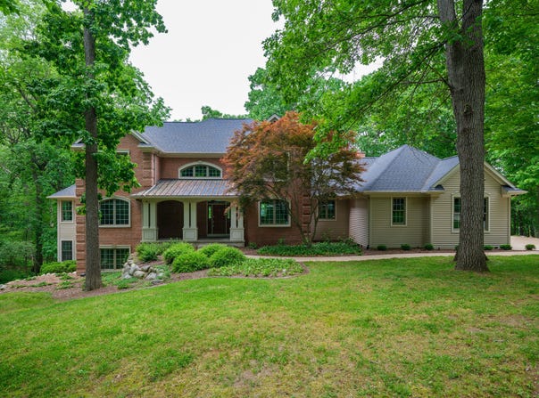 6311 E Bay Lane, Richland, MI 49083