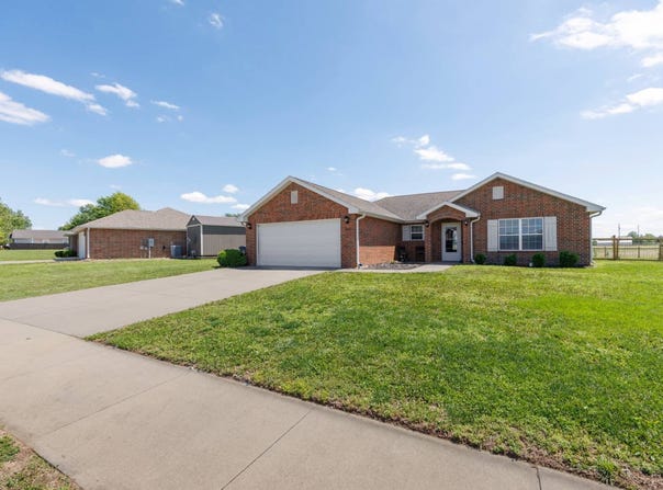 707 Landon Dr, Independence, KS 67301