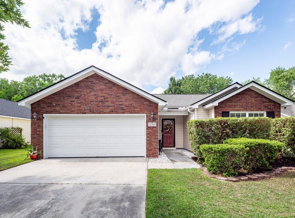 234 Everwood Court, Moncks Corner, SC 29461