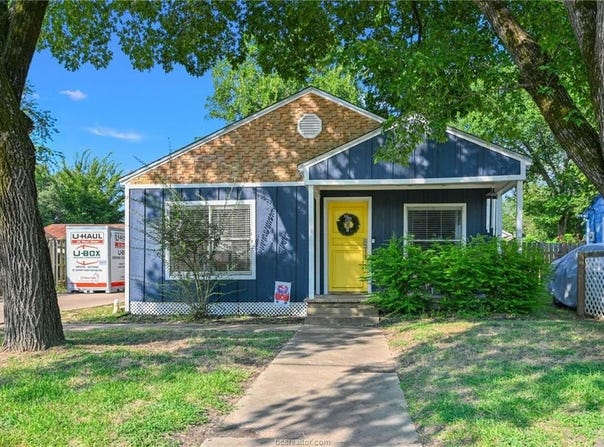 1207 E 26th Street, Bryan, TX 77803