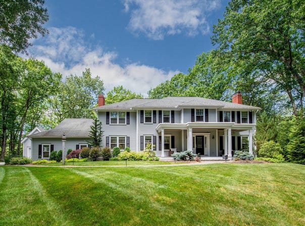 19 Appleton Ln, Boxford, MA 01921