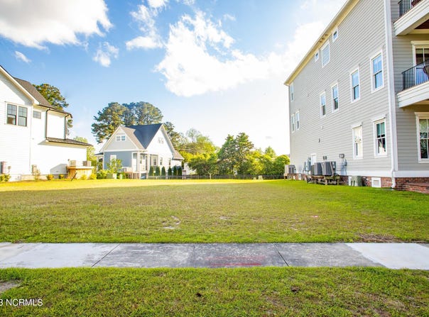 805 E Front Street, New Bern, NC 28560