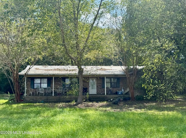 119 Elbert Stringer Lane, Lucedale, MS 39452