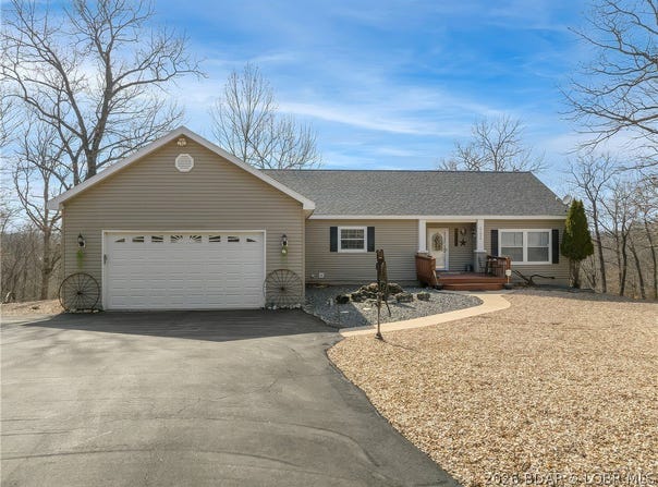27652 Happy Hours Drive, Rocky Mount, MO 65072