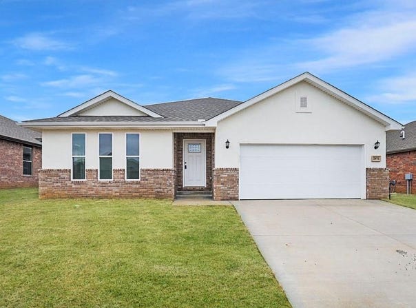 2071 Periwinkle Place, Centerton, AR 72719