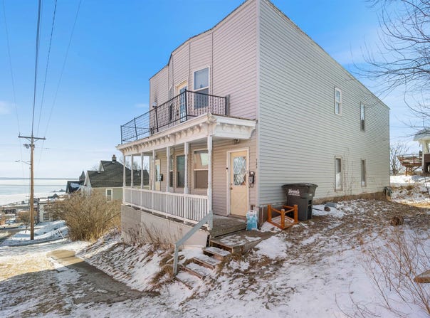 523 N 1st Ave E, Duluth, MN 55805