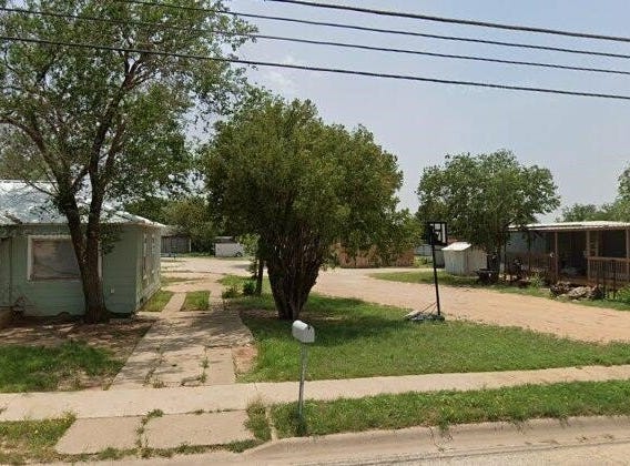 320 28th Street, Snyder, TX 79549