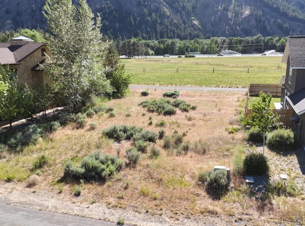 1351 N 2ND Ave, Hailey, ID 83333
