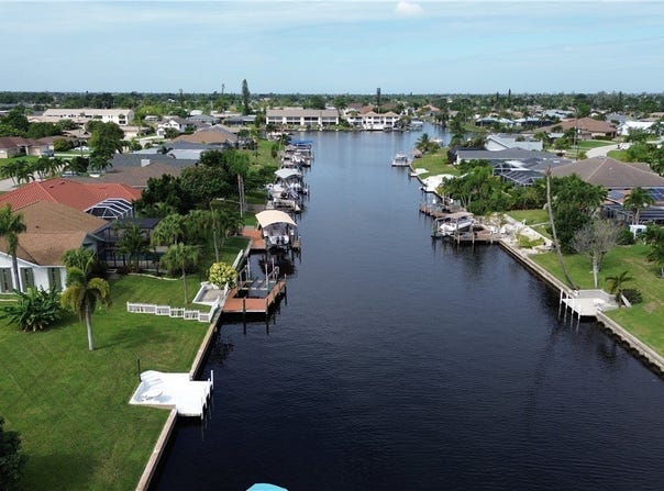 1142 SE 36th Street, Cape Coral, FL 33904