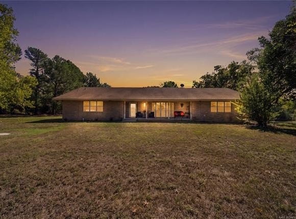 372099 E 1000 Road, Castle, OK 74833