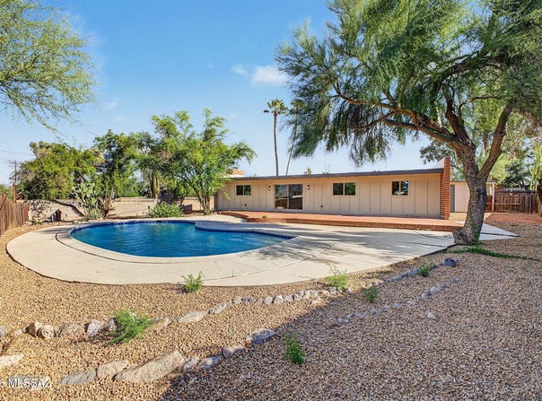 8747 E Lancaster Road, Tucson, AZ 85715