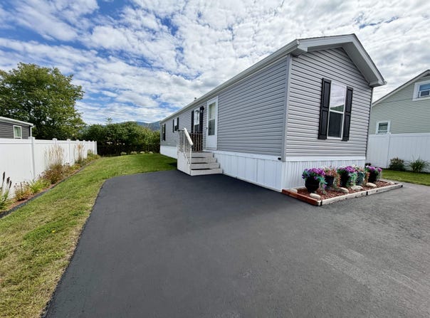 21 Union Street, Gorham, NH 03581