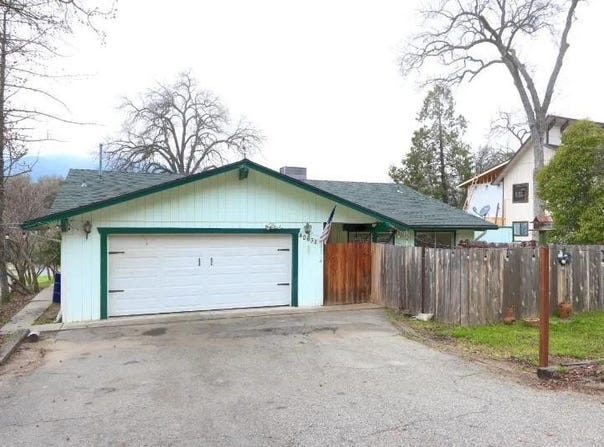 40632 Goldside Drive, Oakhurst, CA 93644