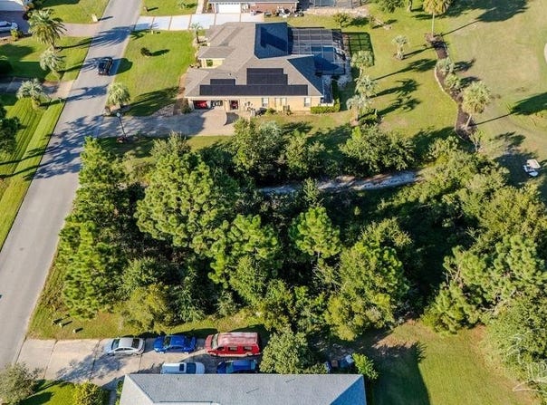 2600 Masters Blvd, Navarre, FL 32566