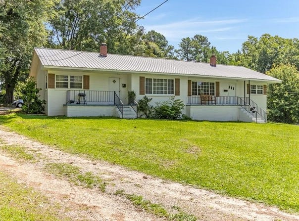 14 Green Acres Cr, Ware Shoals, SC 29692