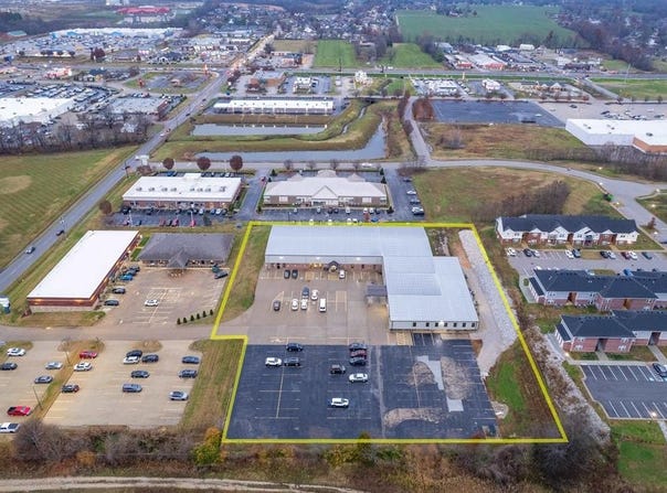 3108 Fairview Dr, Owensboro, KY 42303