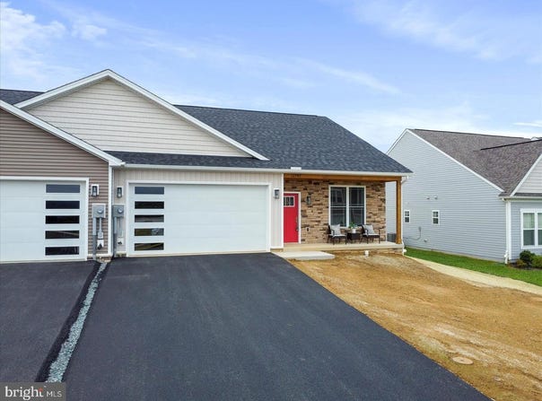 11797 MYSTIC ROCK LANE S, WAYNESBORO, PA 17268