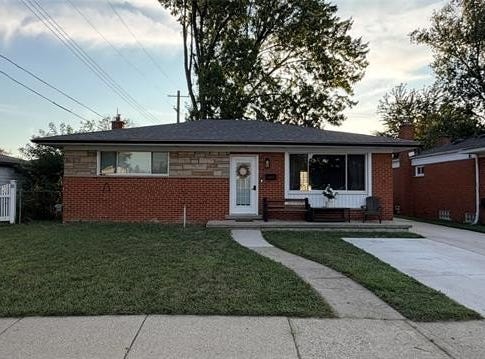 8127 Gary Avenue, Westland, MI 48185